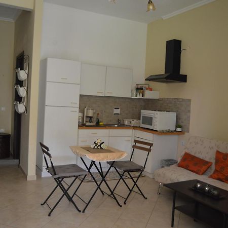 Villa Elena Marathiás Exteriör bild
