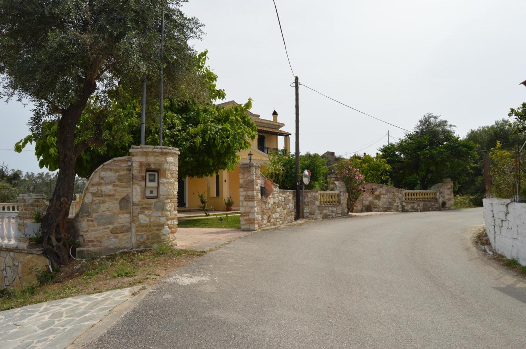Villa Elena Marathiás Exteriör bild