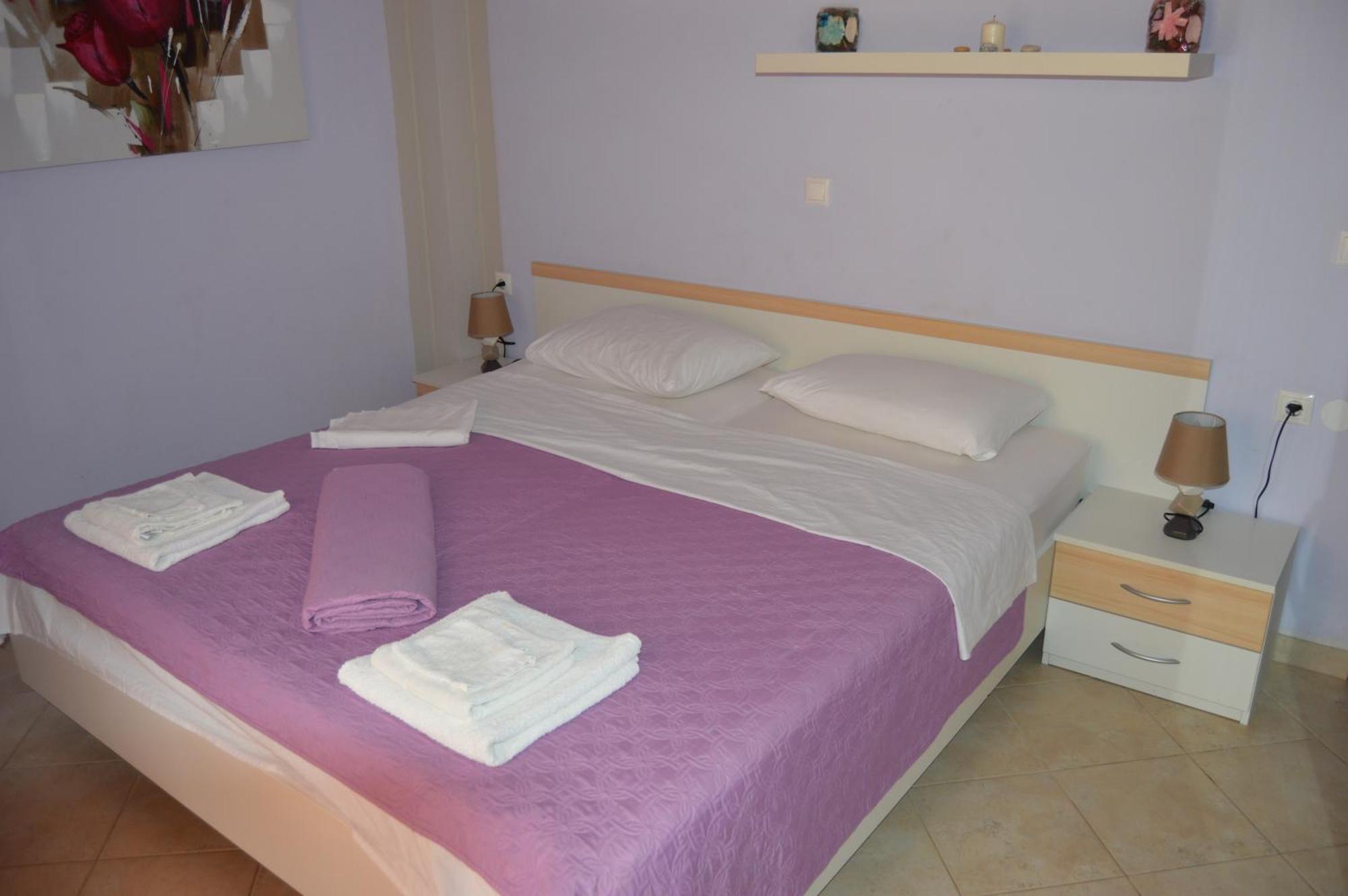 Villa Elena Marathiás Exteriör bild